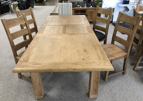 Weathered Oak Large Extending Butterfly Table