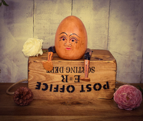 Humpty Dumpty Wooden Puppet Ornament